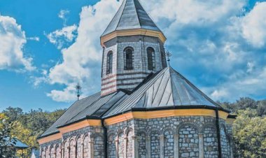 Pascha Issue of the Diocesan Magazine Istocnik