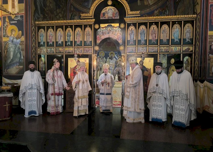 Митрополит Митрофан богослужио у Цркви Светог Саве на Врачару